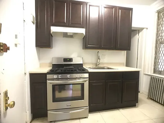 Rented by Nooklyn NYC LLC | media 32