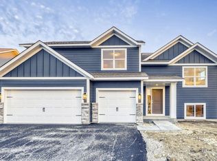 17715 Empire Trl, Lakeville, MN 55044
