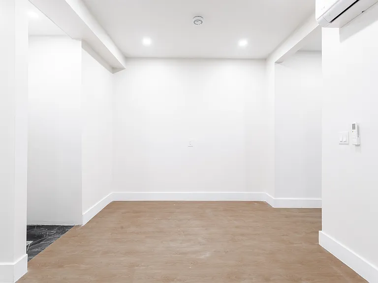 558 Empire Blvd #1R — Photo 4