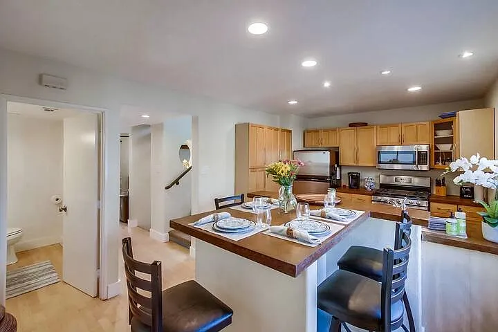 815 Salem Ct — Photo 28