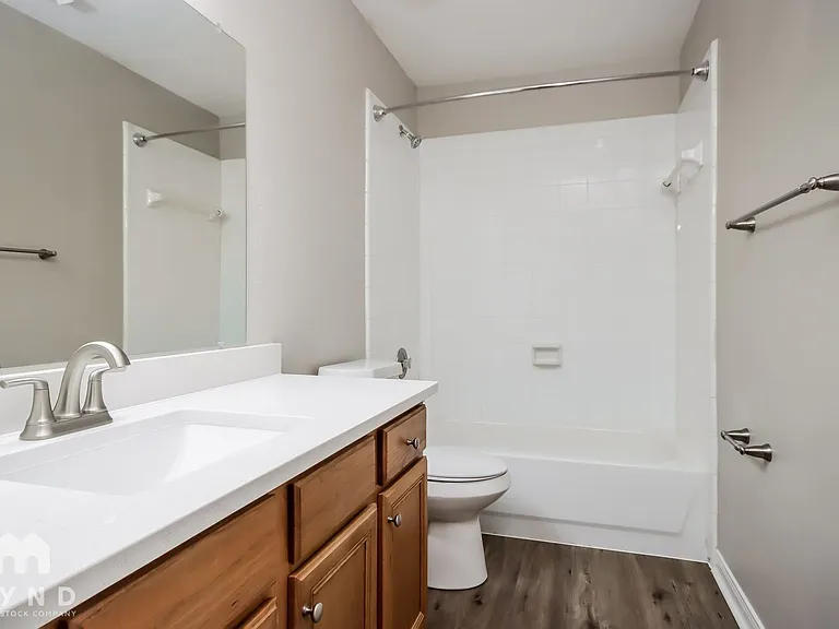 598 Orangewood Dr — Photo 14