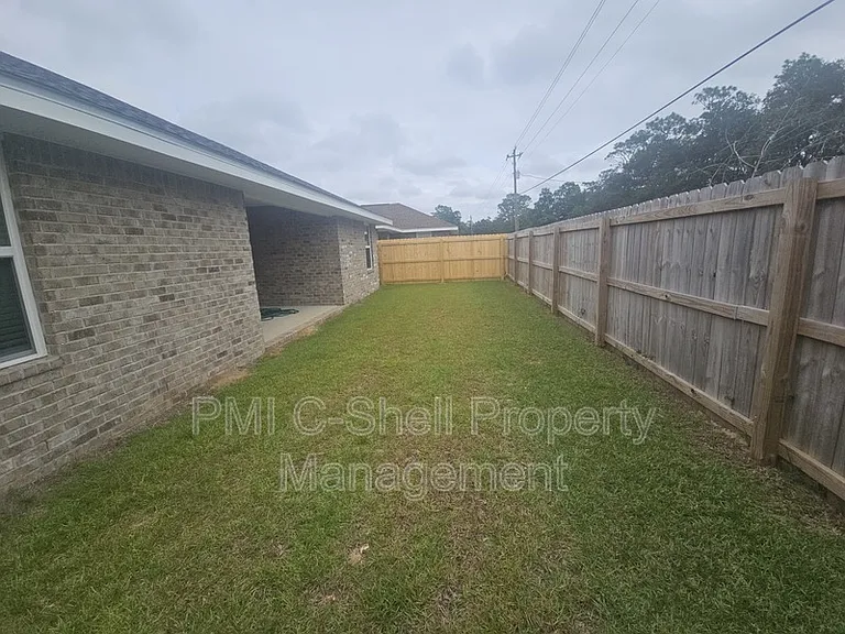 12115 Emerald Heights Ln — Photo 20