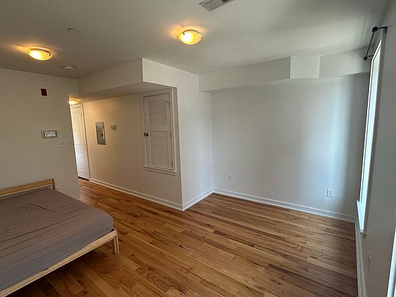 2nd image of 1204 E Palmer St #2