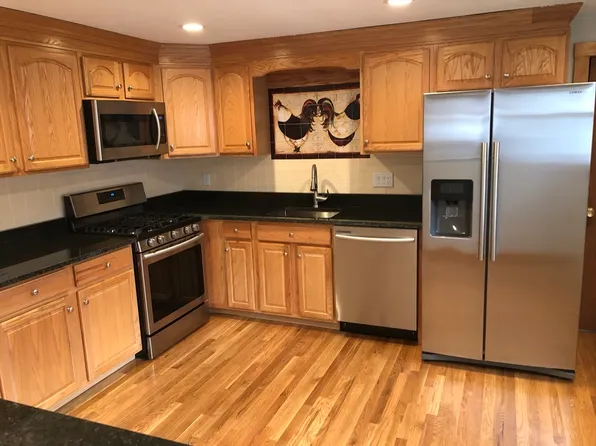 2 Lord Ter, Woburn, MA 01801