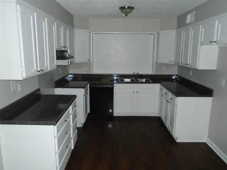 7447 Eggleston Rd — Photo 14