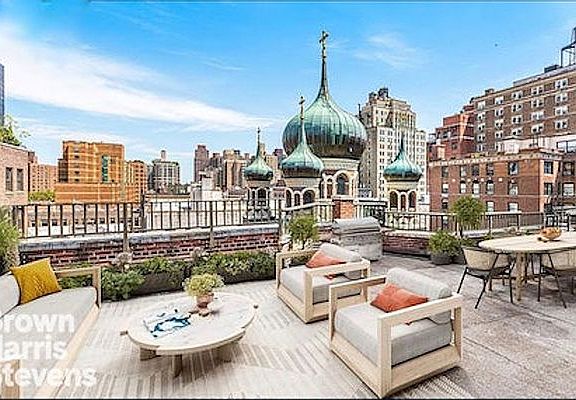 3rd image of 9 E 97th St APT 6A