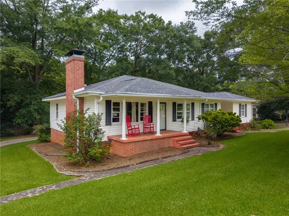 546 Tokeena Rd, Seneca, SC 29678