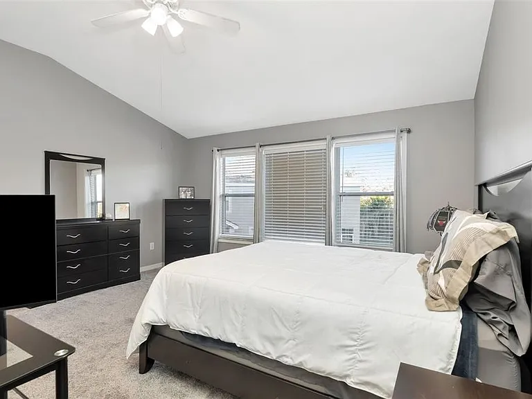 10033 Tranquility Way — Photo 21