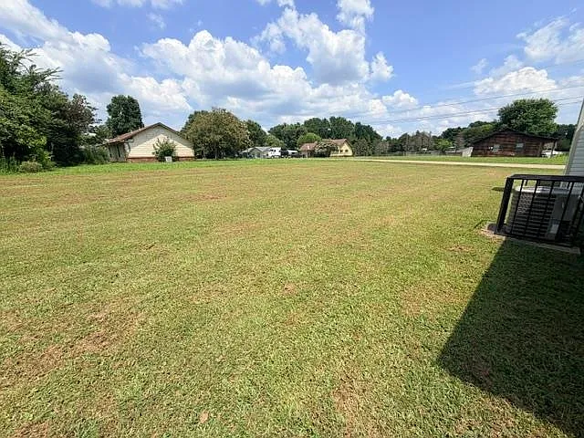 972 Faulkner Rd — Photo 4