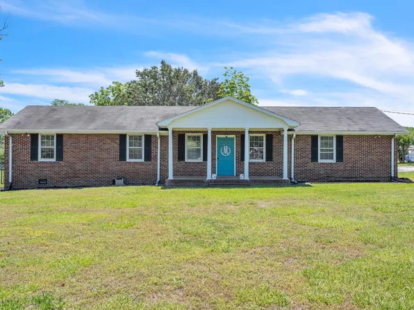 101 Colonial Ln, Simpsonville, SC 29681