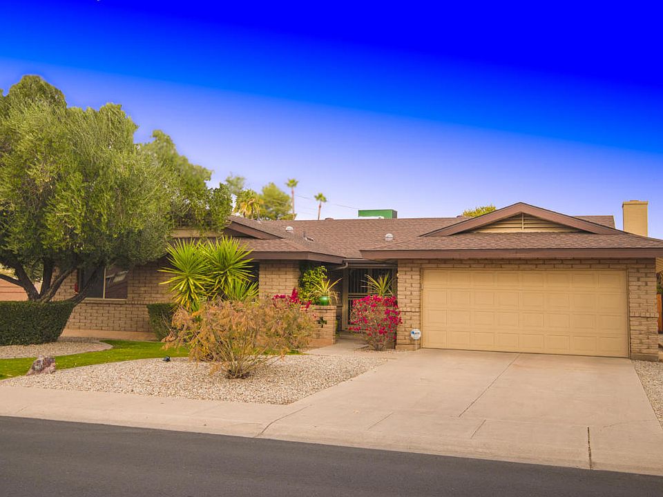 1st image of 1906 E Pebble Beach Dr