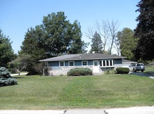 4308 E Studio Ln, Oak Creek, WI 53154