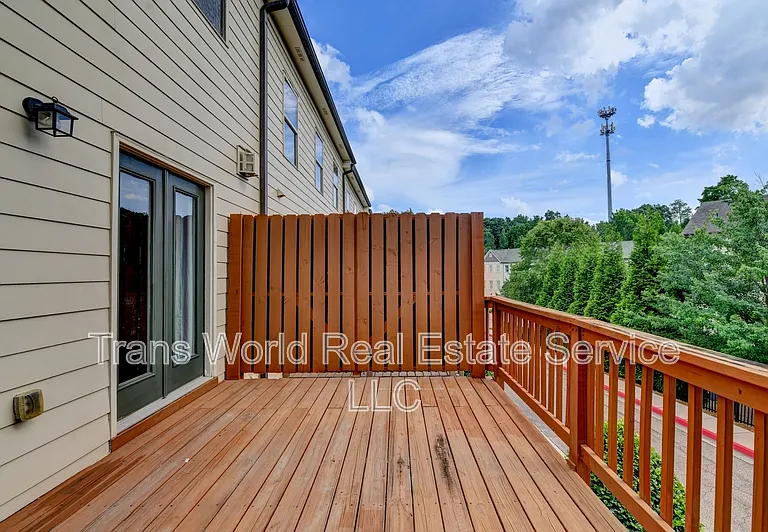 4648 Pine St SE — Photo 46