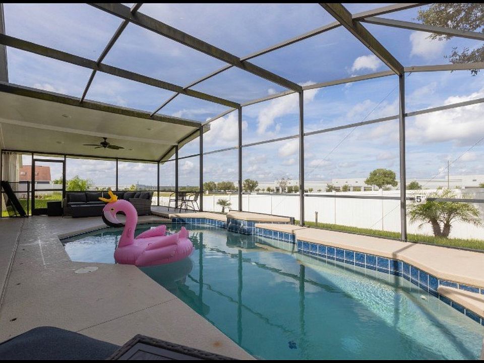 1st image of 356 Cotswold Cir
