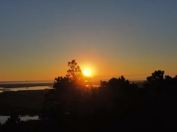 301 Stern St, Saint Marys, GA 31558