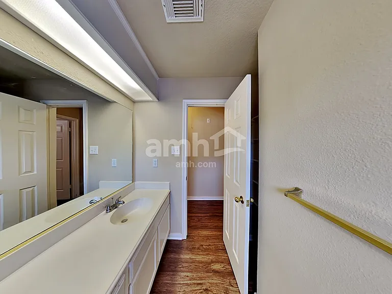 13143 Mills River St — Photo 17