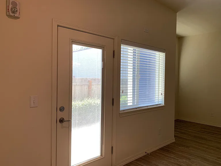 G1510 - Herby — Photo 8