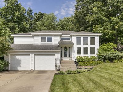 5831 Grand Oaks Dr NE, Comstock Park, MI, 49321