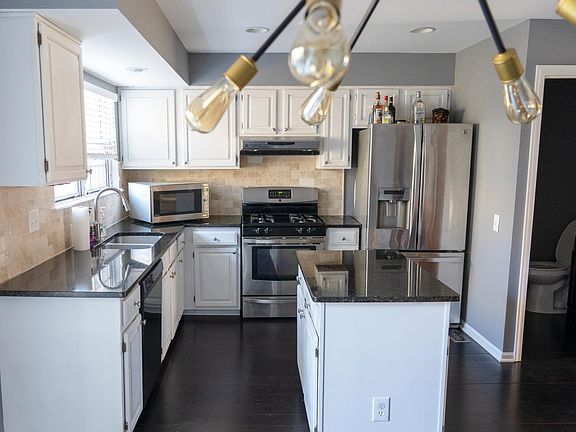 2nd image of 6547 Medinah Ln