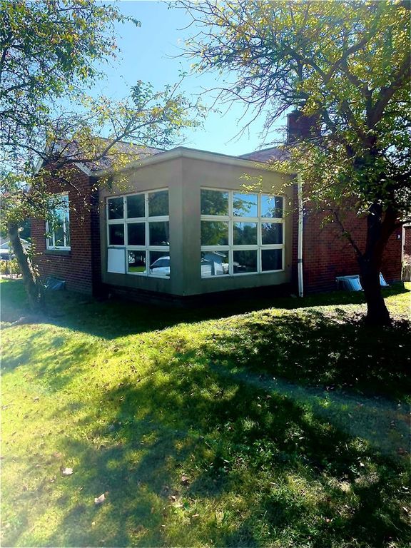 Real estate listing image