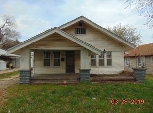 116 Carson Ave, Blackwell, OK 74631