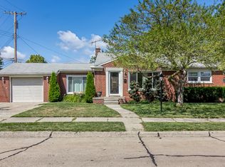 6835 Schaller St, Garden City, MI 48135
