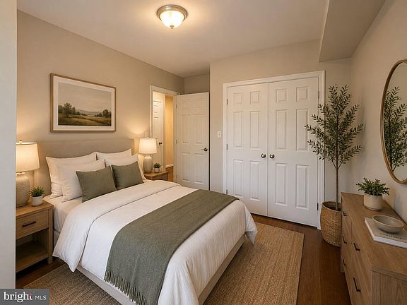 5th image of 1913 Rosedale St NE APT 1