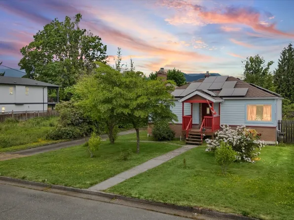 46057 4th Ave, Chilliwack, BC V2P 1N2