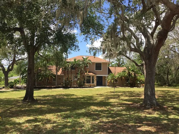 821 Highpoint Dr, Port Orange, FL 32127