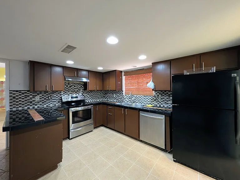 3848 W North Ln — Photo 23