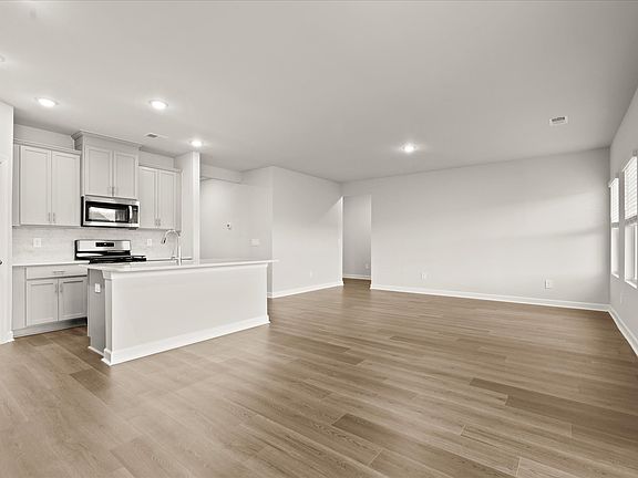 Welcome to the Chatham floorplan at The Farm at Wells Creek - Signature Collection.