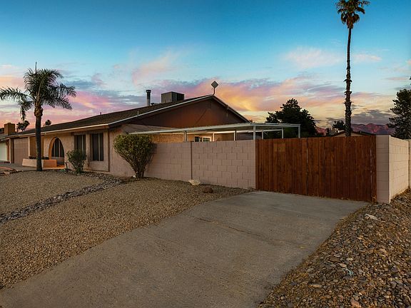 3rd image of 7302 N Heathcliff Ave
