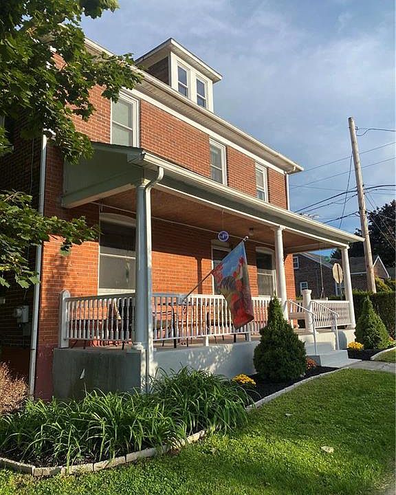 307 S New St, Nazareth, PA 18064 Zillow