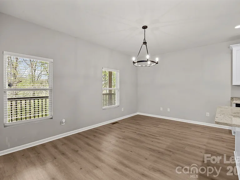 3130 Celia Ave — Photo 5