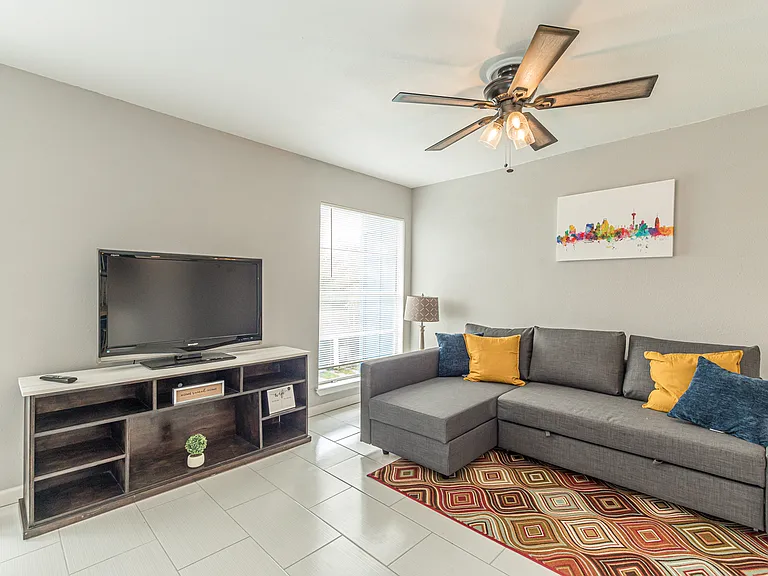 346 Natalen Ave #3VERY — Photo 3