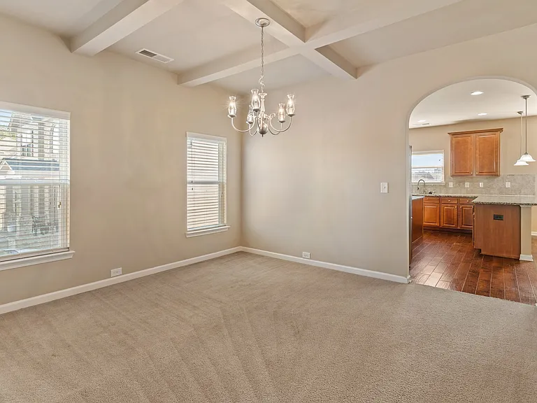 3194 Waverly Ln — Photo 11