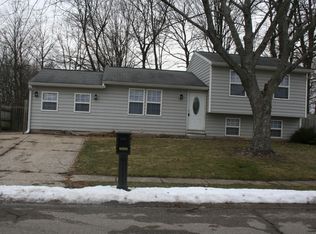 1414 Woodpointe Dr, Indianapolis, IN