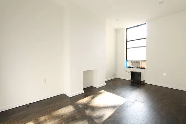 Rented by Compass | media 32