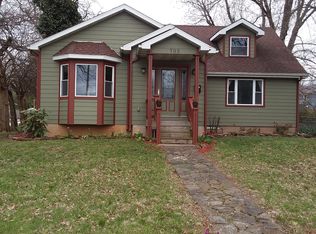 705 E Bennett St, Springfield, MO 65807