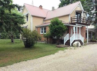 1196 Bellmer Rd, Petoskey, MI 49770