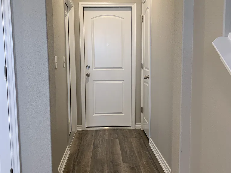 7607 Stonehollow Dr — Photo 7