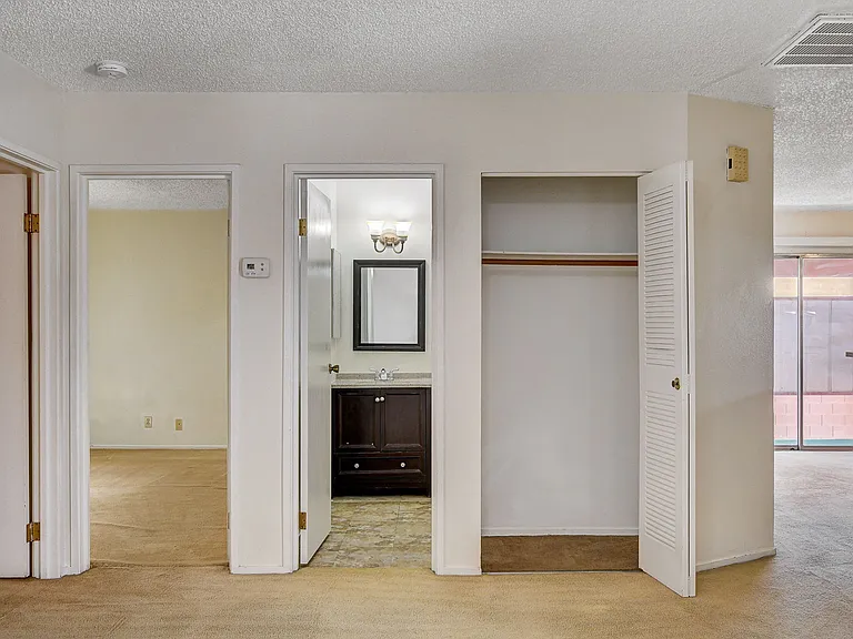 401-N-Lamb-Blvd-Apt-H_29_04282026