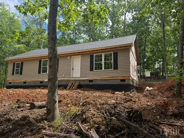 298 Cedar Bluff Ln, Hardy, VA 24101