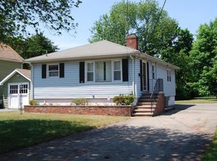 28 Mandeville Ave, Pequannock, NJ 07440