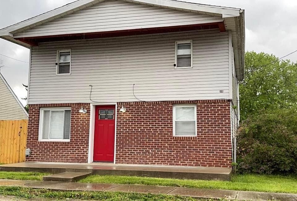 1st image of 315 2nd St