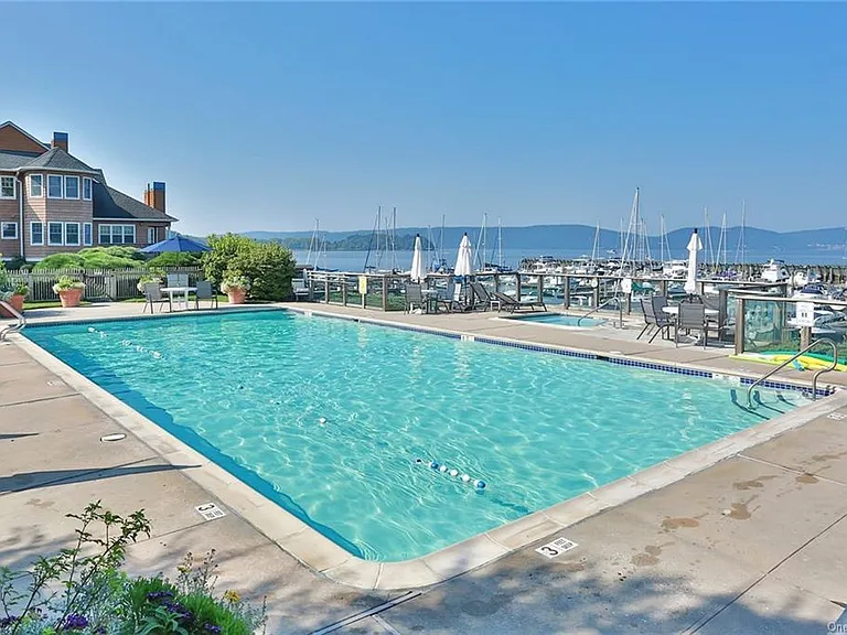 517 Half Moon Bay Dr — Photo 23
