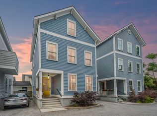 3 Izzy Ct, Charleston, SC 29403