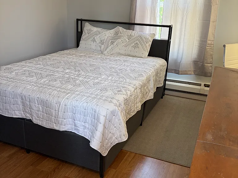 104 Waverly Ave #1 — Photo 8