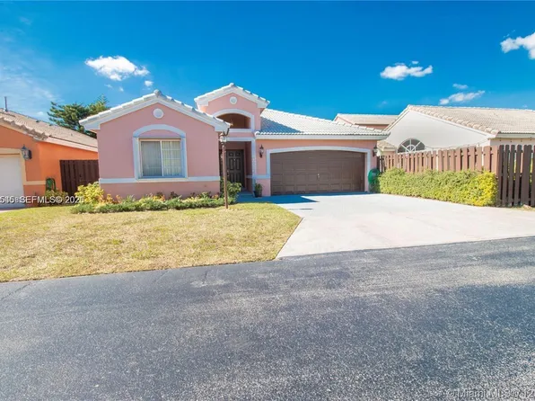 8224 SW 157th Ct, Miami, FL 33193