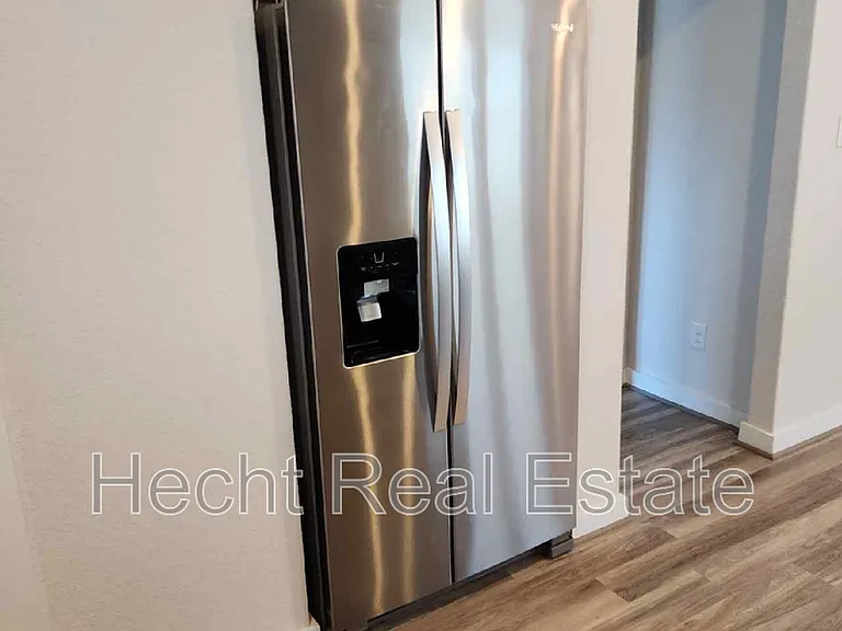 3943 Legend Mdws — Photo 15